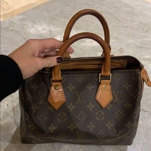 Louis Vuitton Speedy 25